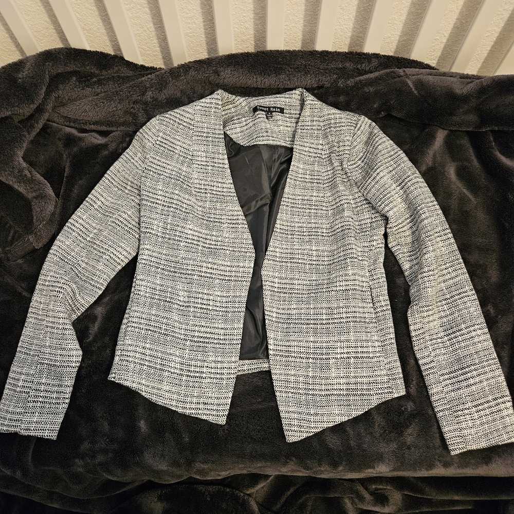 Chic Blazer w/Pockets - Sm, New